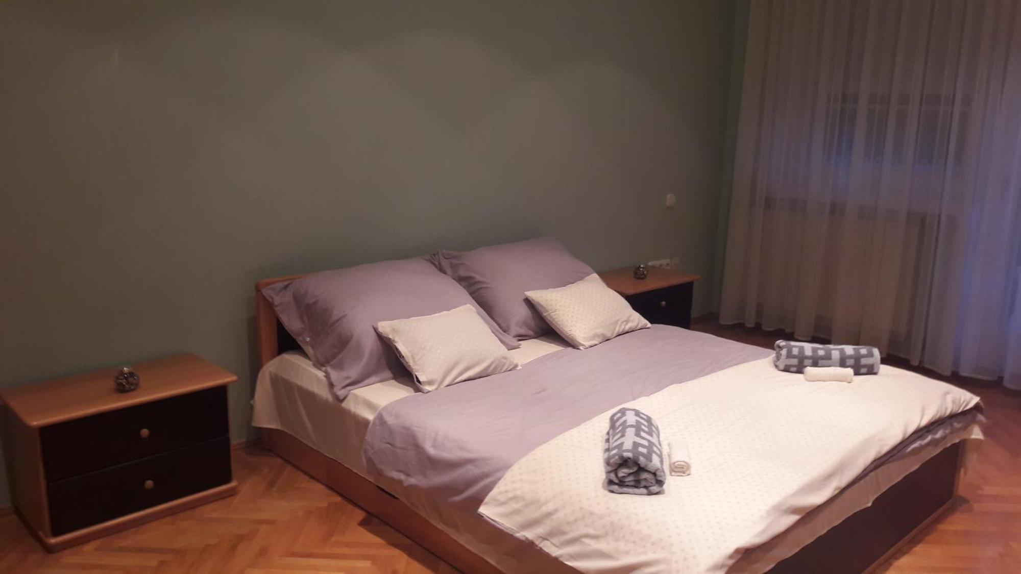 デブレツェン Pero Panzio Bed & Breakfast エクステリア 写真