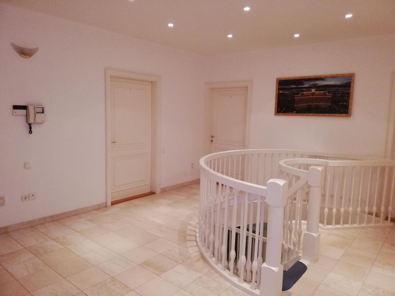 デブレツェン Pero Panzio Bed & Breakfast エクステリア 写真