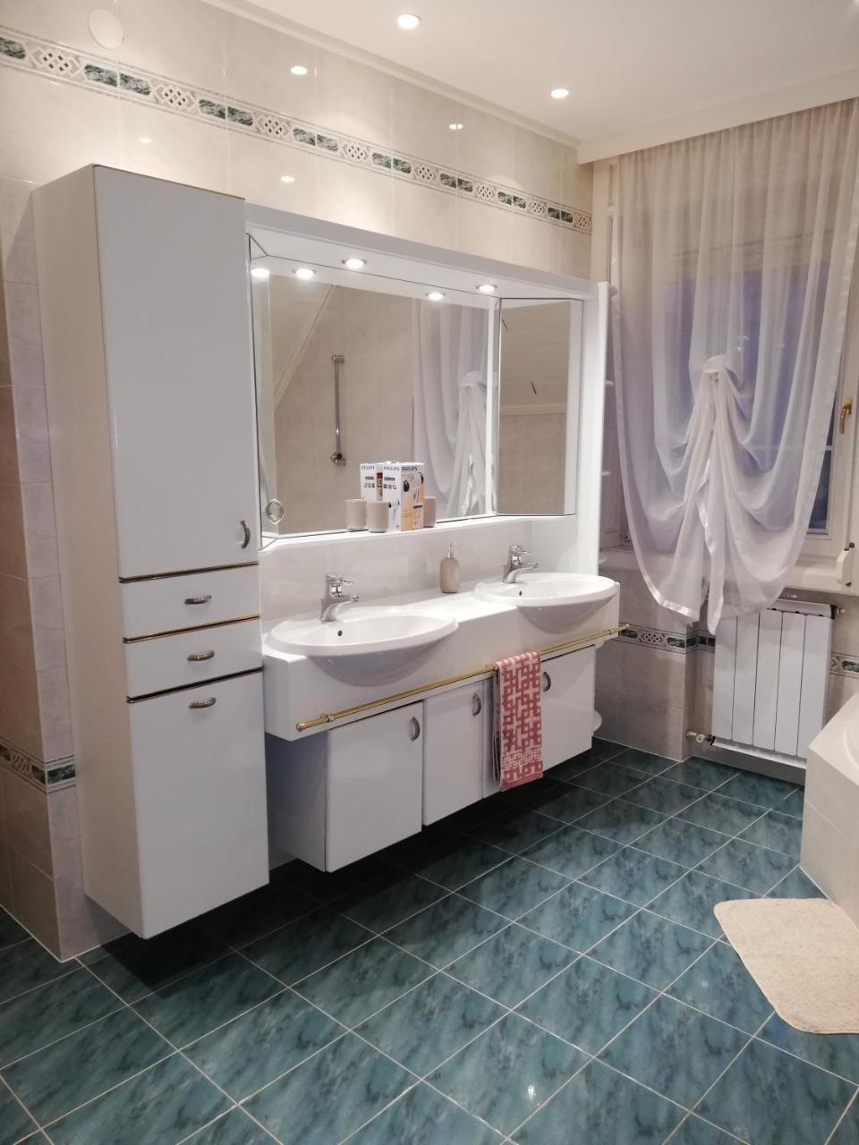 デブレツェン Pero Panzio Bed & Breakfast エクステリア 写真